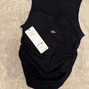 NWT - SOLD OUT AT ALO
ALO Yoga Women's Classic Black Tank Top